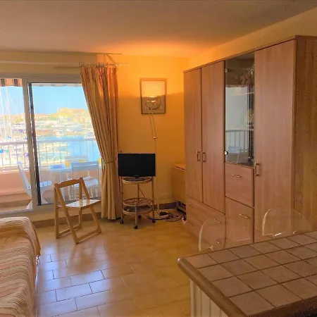 Studio Cap D'Agde, 1 Piece, 4 Personnes - Fr-1-249-380 * Агд